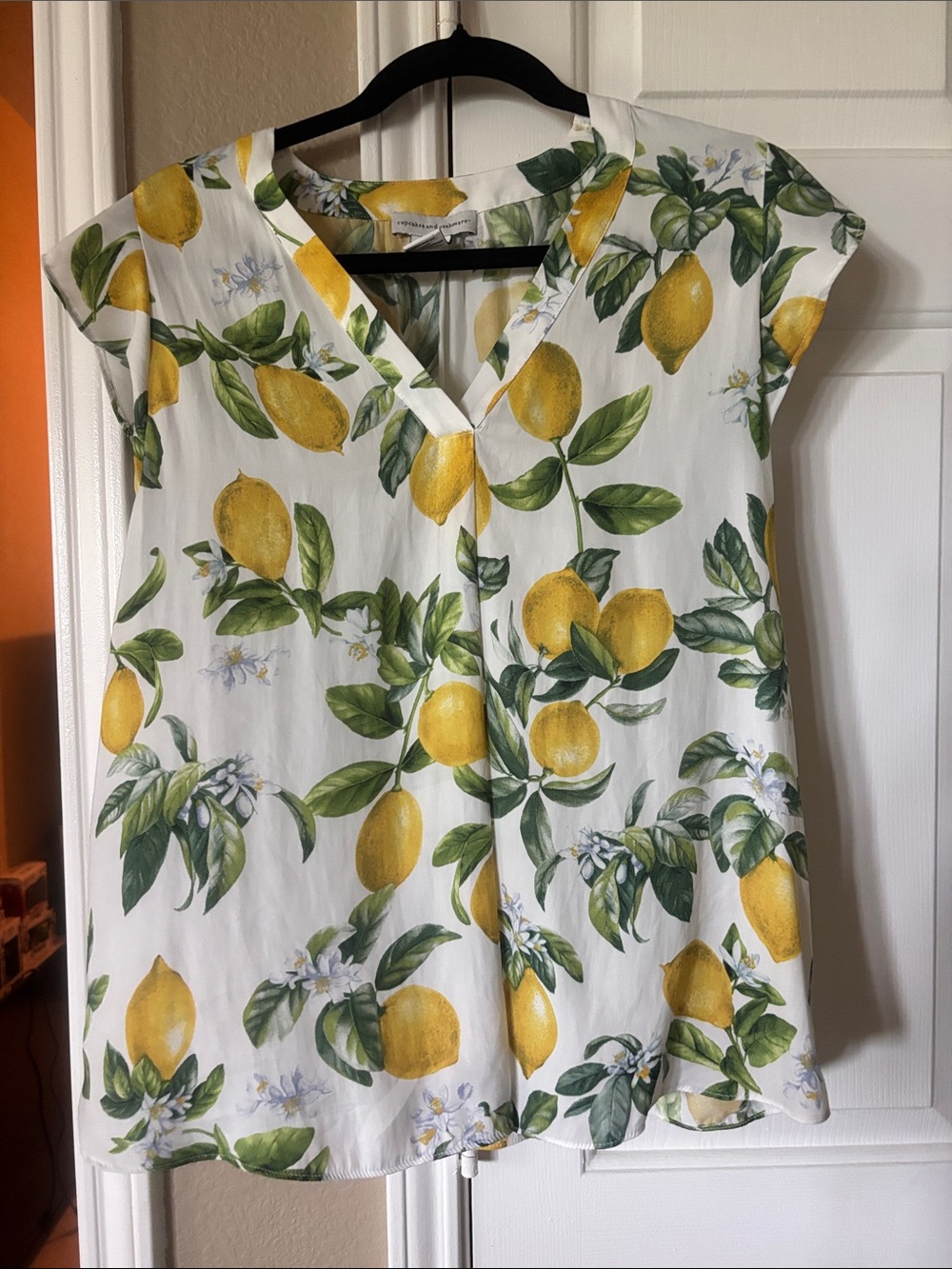 cupcakes & cashmere White Lemon-Print V-Neck Blouse